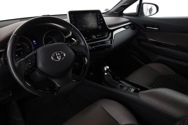 Toyota C-Hr image 1