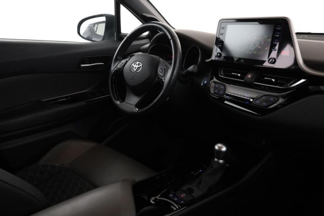 Toyota C-Hr image 9