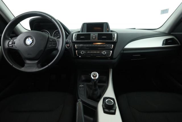 Bmw Série 1 image 9