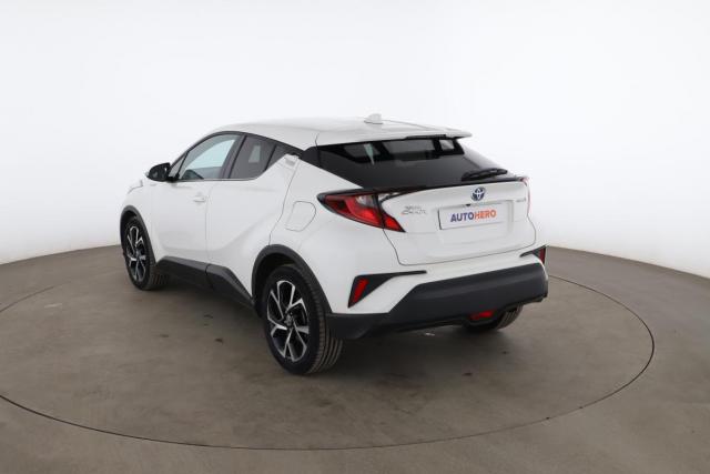 Toyota C-Hr image 5