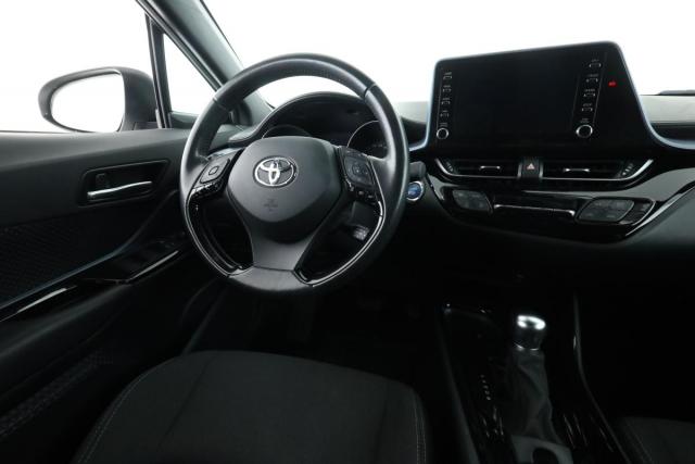 Toyota C-Hr image 3