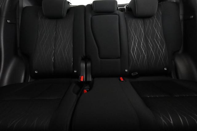 Mitsubishi Eclipse Cross image 3