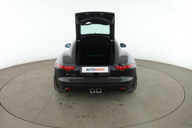 Jaguar F-Type image 2