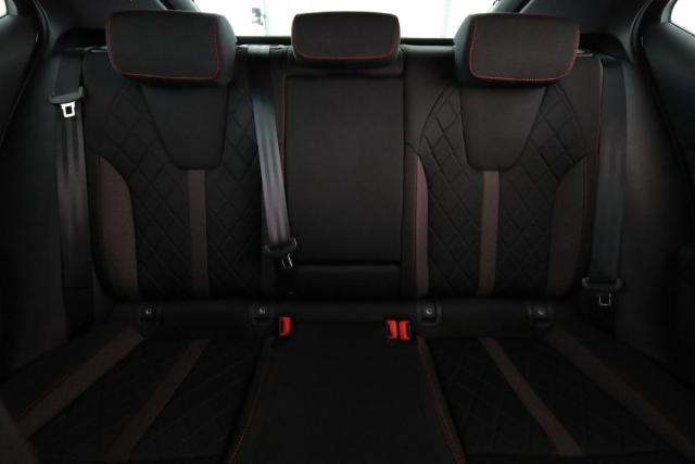 Skoda Octavia image 9