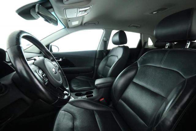 Kia Niro image 2