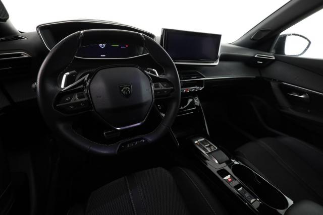 Peugeot 2008 image 8