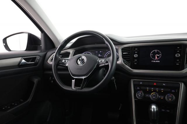 Volkswagen T-Roc image 9