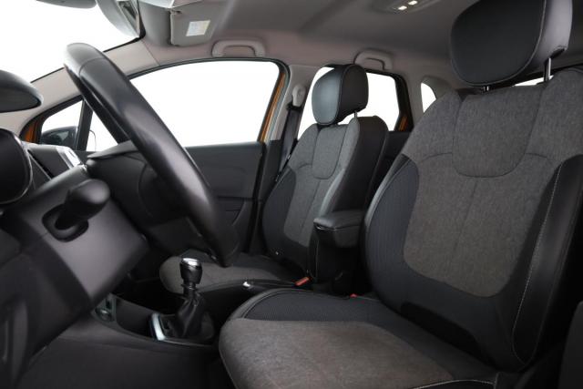 Renault Captur image 8