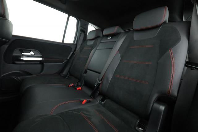 Mercedes Benz Glb image 3