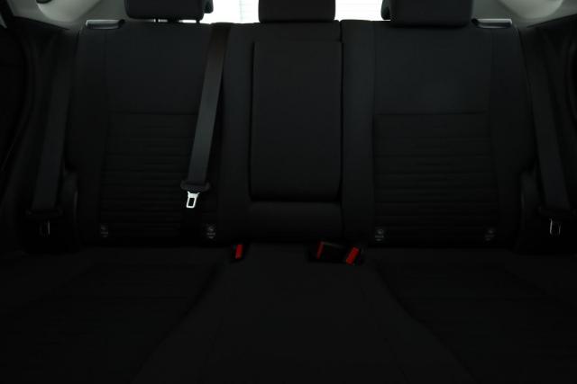 Toyota Auris image 3