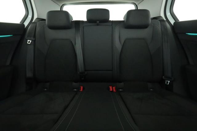 Volkswagen Golf image 4