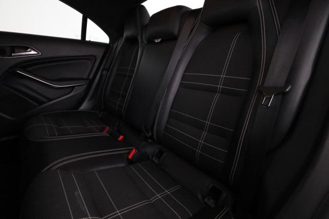 Mercedes Benz Cla image 2