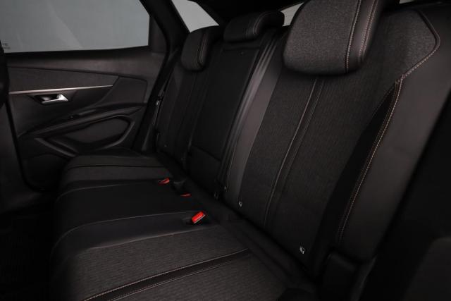 Peugeot 3008 image 8