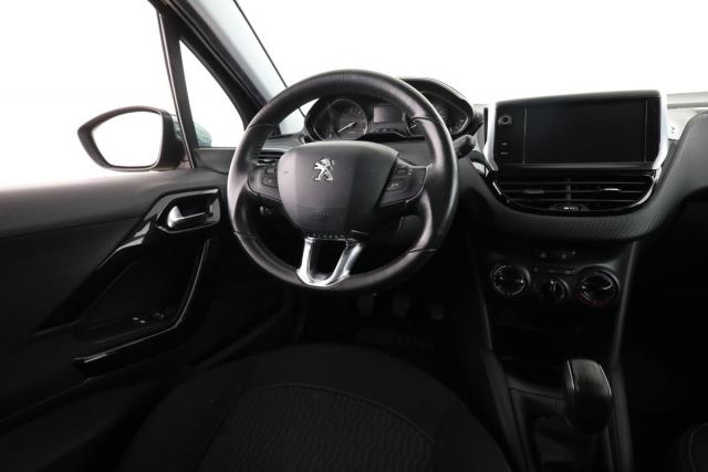 Peugeot 208 image 4