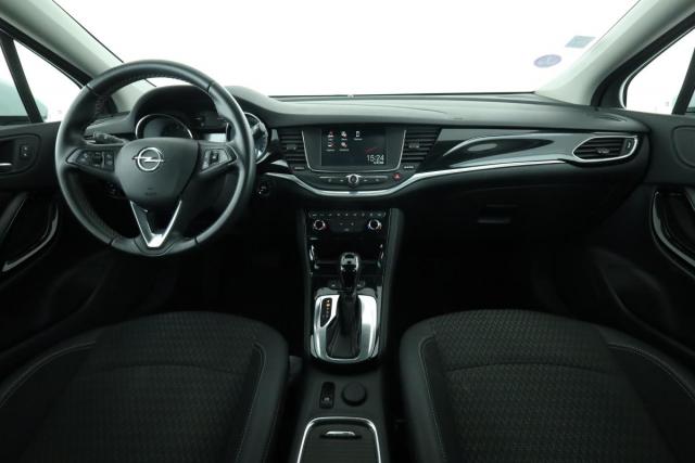 Opel Astra image 9