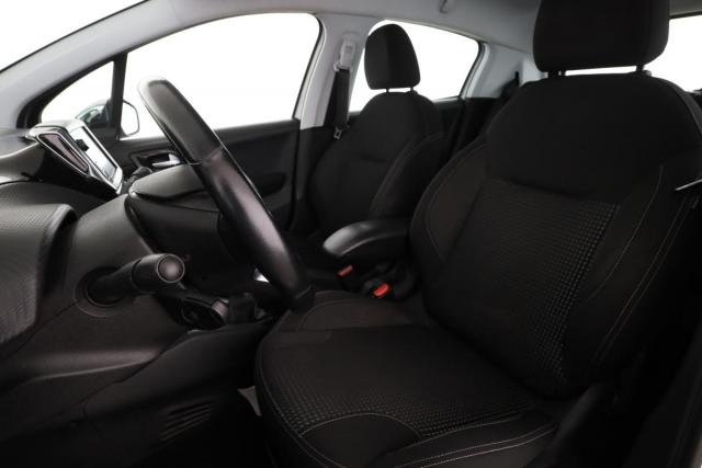 Peugeot 208 image 5