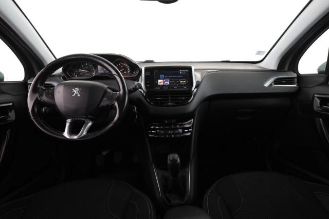 Peugeot 208 image 2