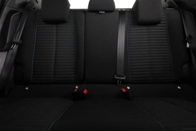 Peugeot 2008 image 7