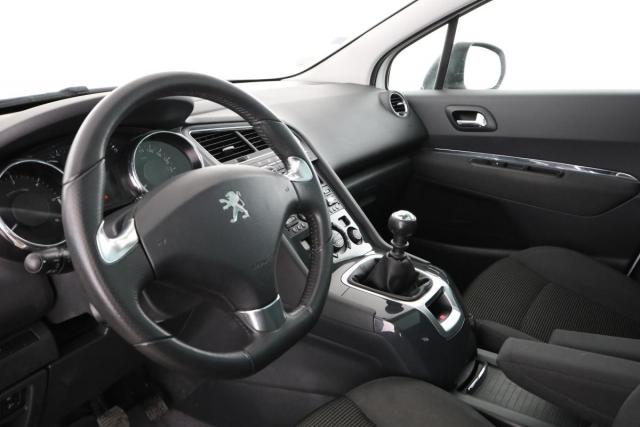 Peugeot 5008 image 3