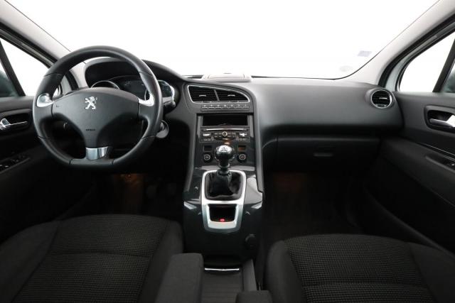 Peugeot 5008 image 8