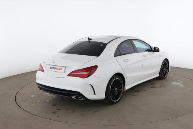 Mercedes Benz Cla image 9