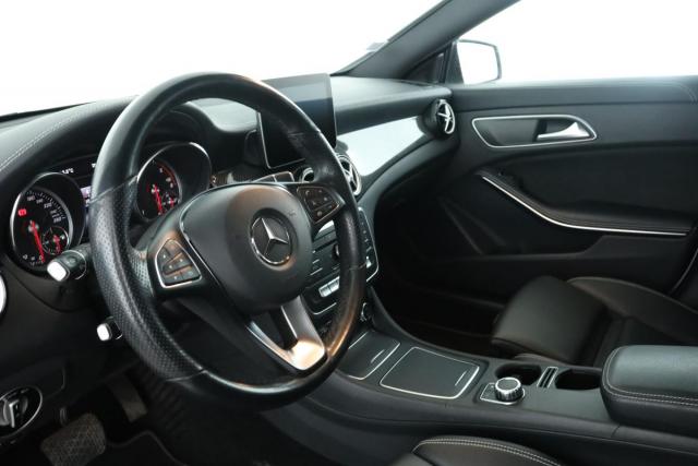 Mercedes Benz Cla image 3