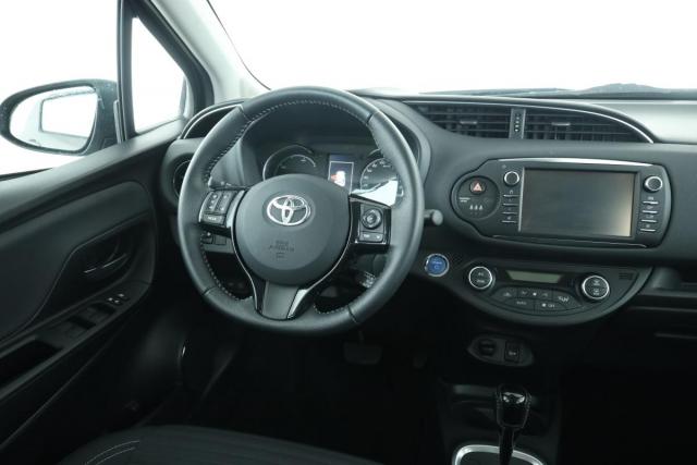 Toyota Yaris image 2
