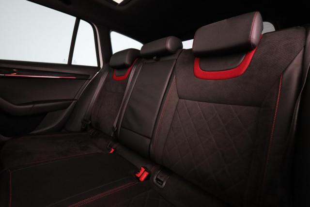 Skoda Octavia image 5