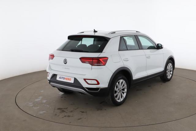 Volkswagen T-Roc image 9