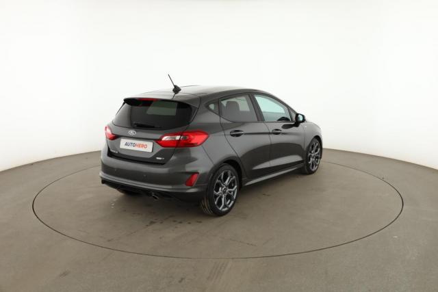 Ford Fiesta image 4