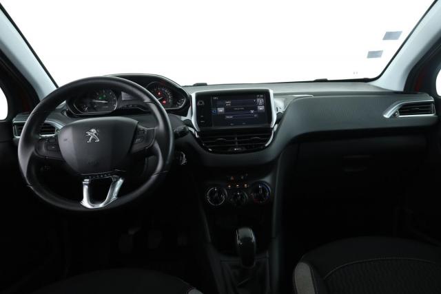 Peugeot 208 image 6