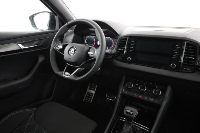 Skoda Karoq image 8
