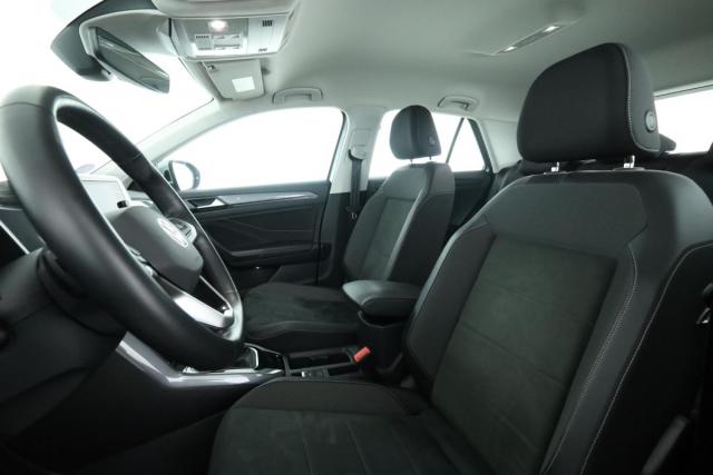 Volkswagen T-Roc image 7