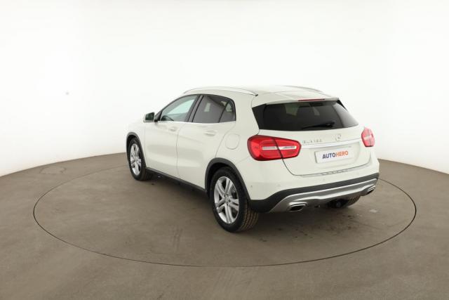 Mercedes Benz Gla image 9