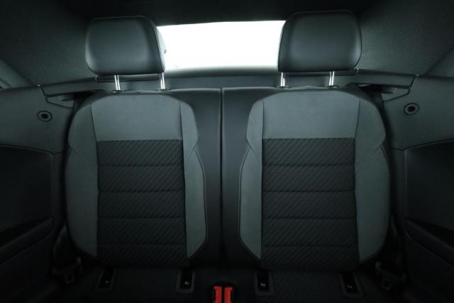 Volkswagen T-Roc image 4