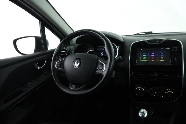 Renault Clio Estate image 1