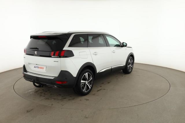 Peugeot 5008 image 4