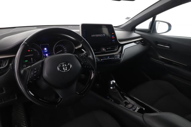 Toyota C-Hr image 7