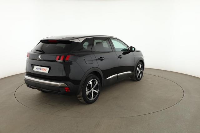 Peugeot 3008 image 2