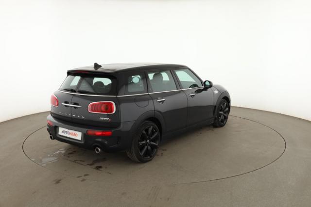 Mini Clubman image 8