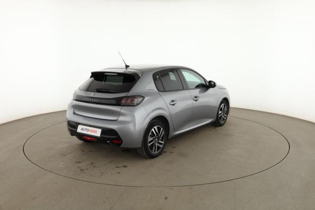 Peugeot 208 image 4