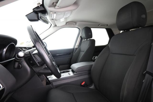 Land Rover Discovery image 2