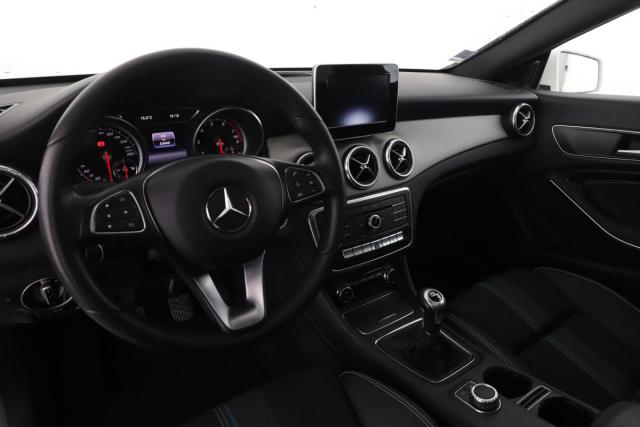 Mercedes Benz Cla image 7