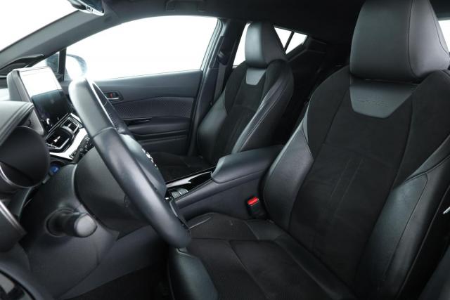 Toyota C-Hr image 5