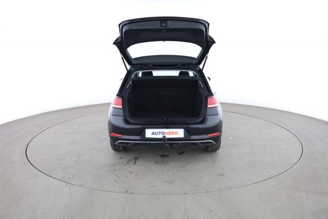 Volkswagen Golf image 7