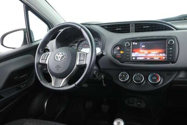 Toyota Yaris image 8