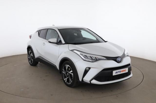 Toyota C-Hr image 9