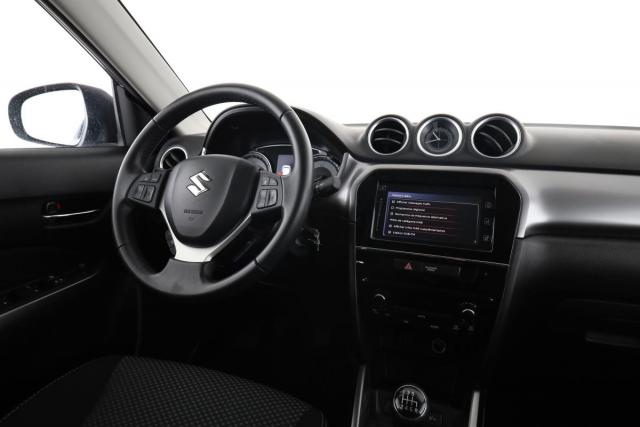 Suzuki Vitara image 5