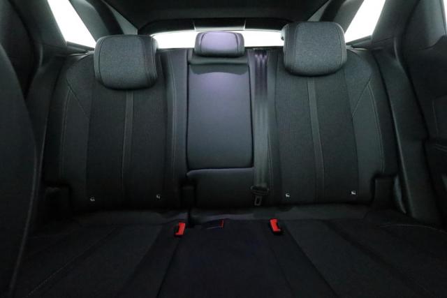 Peugeot 3008 image 3