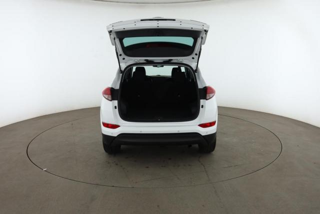 Hyundai Tucson image 9